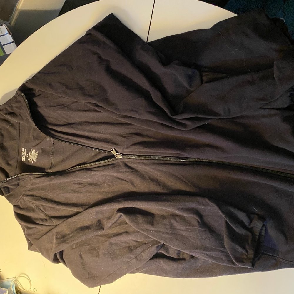zip up sweatshirt